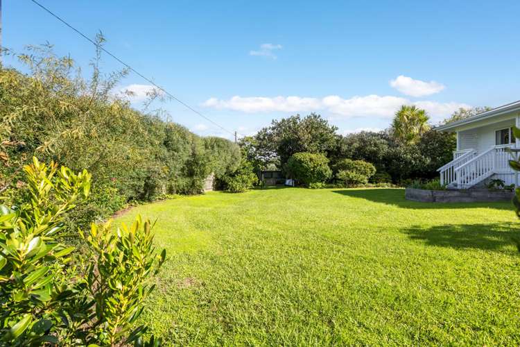 25 Riverside Drive Point Wells_19