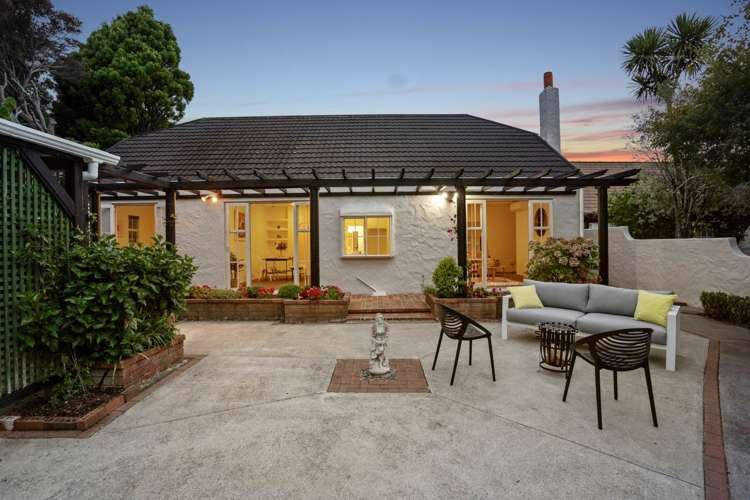 27 Kenneth Small Place Remuera_27