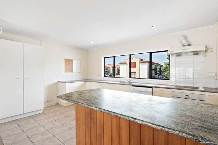23/6 Ambrico Place New Lynn_5