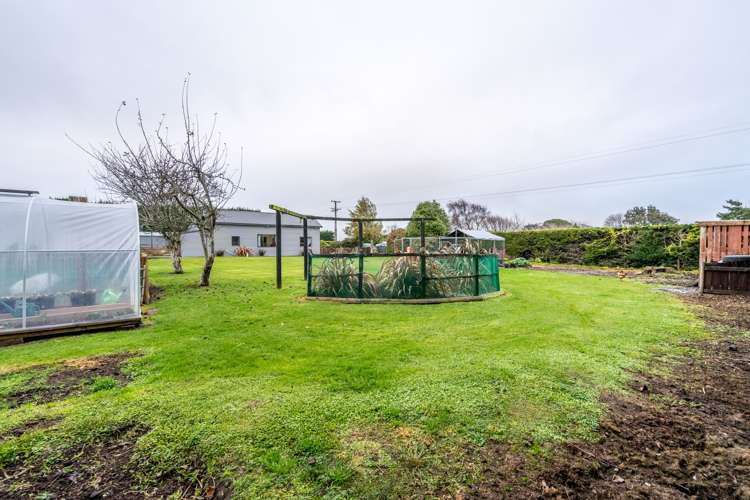 143 Flora Road East Makarewa_39