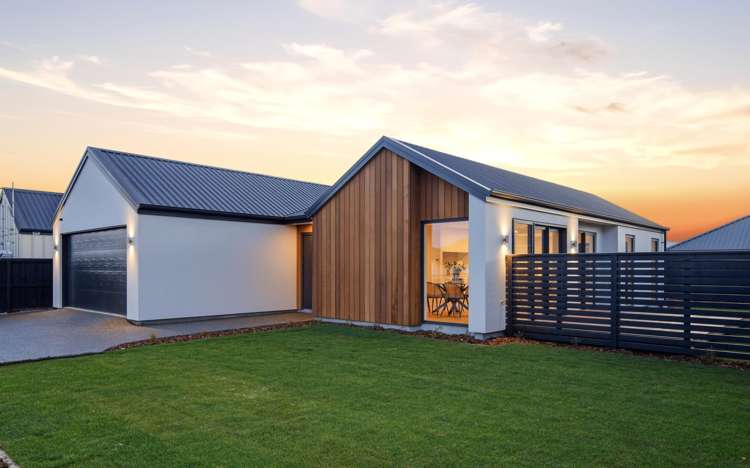 151 Gardiners Road_0