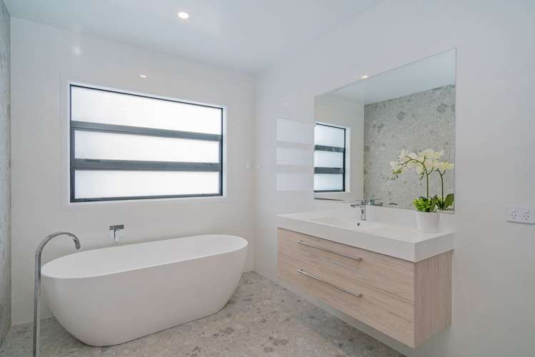 14 Lady Jocelyn Place Whitianga_16