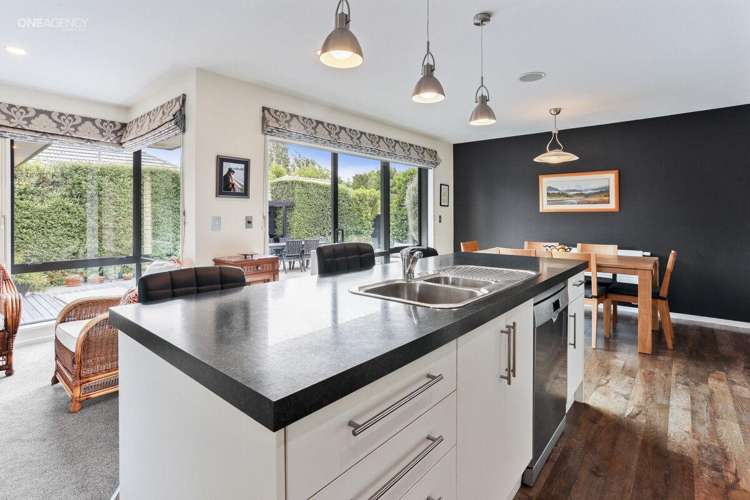 6 Capri Lane Hoon Hay_3