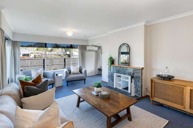 2/4 Lansbury Avenue Strowan_6