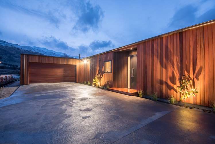 32 Stackbrae Avenue Wanaka_0