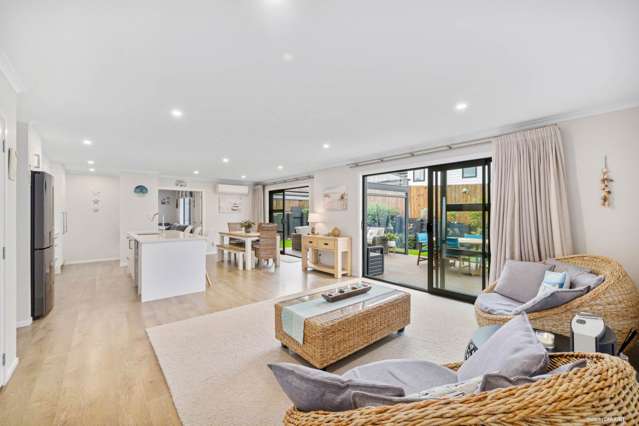 34 Celestial Crescent Orewa_3