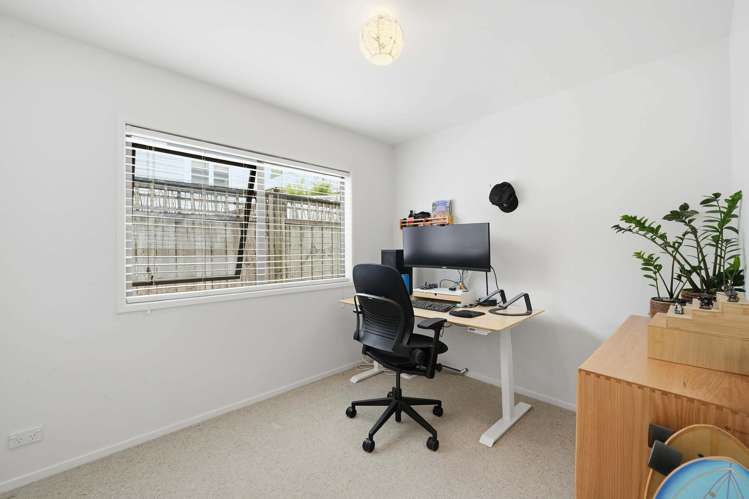 2/14 Mozeley Avenue Devonport_6
