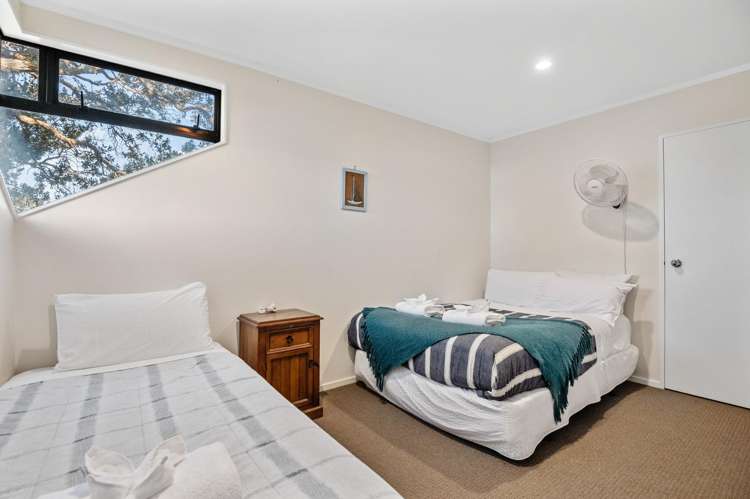 155 Ocean View Road Oneroa_35