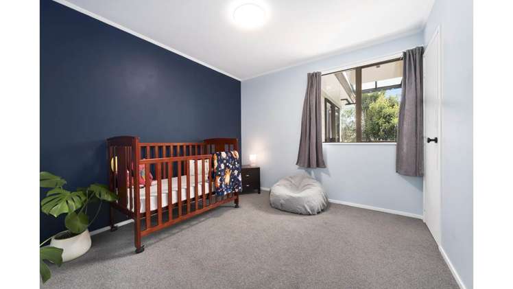 2/221 Waitemata Drive Ranui_9