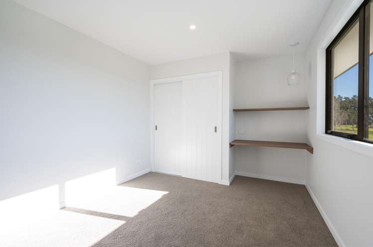 38 Hallmark Drive Richmond_18