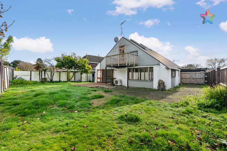 34 Waddington Drive Naenae_18