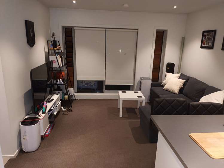 E14/71 Spencer Road Oteha_5