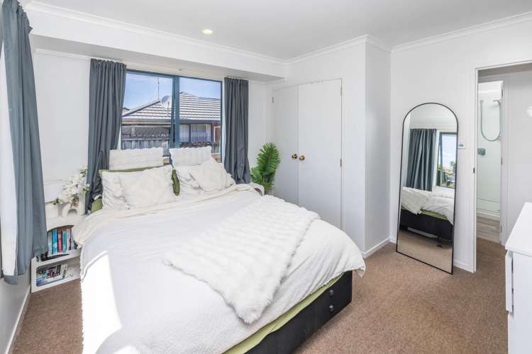 3 Lloyd Drive Nawton_11