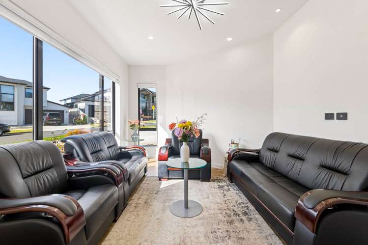 17 Tullymore Drive Flat Bush_3