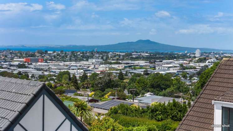 1/11 Hall Road Glenfield_22