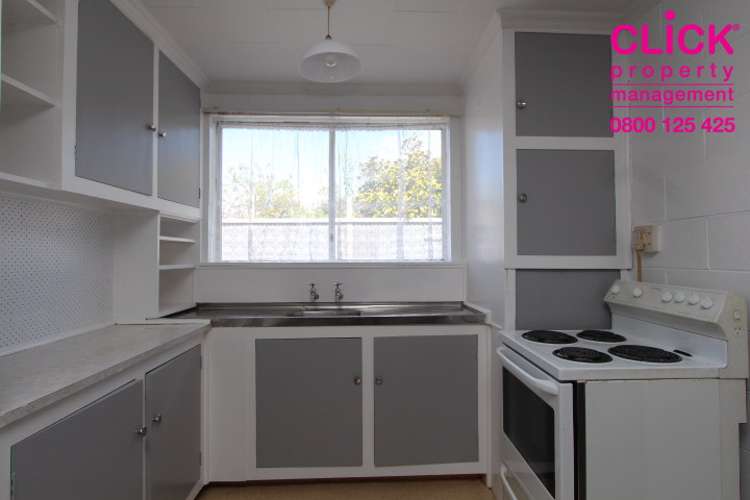 3/9 De Carle Street 10307_2