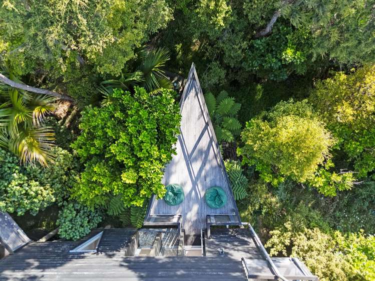 61 Victoria Road South Onetangi_24