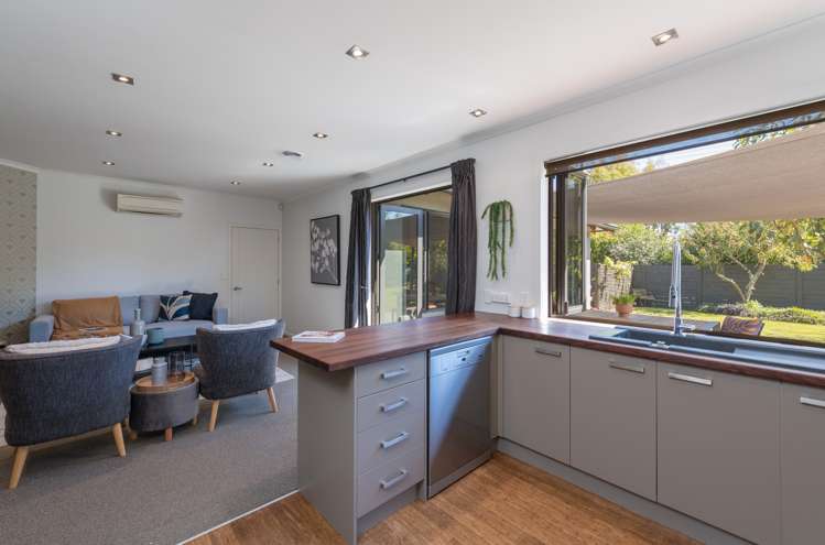 10 Lucy Murcott Place Stoke_15