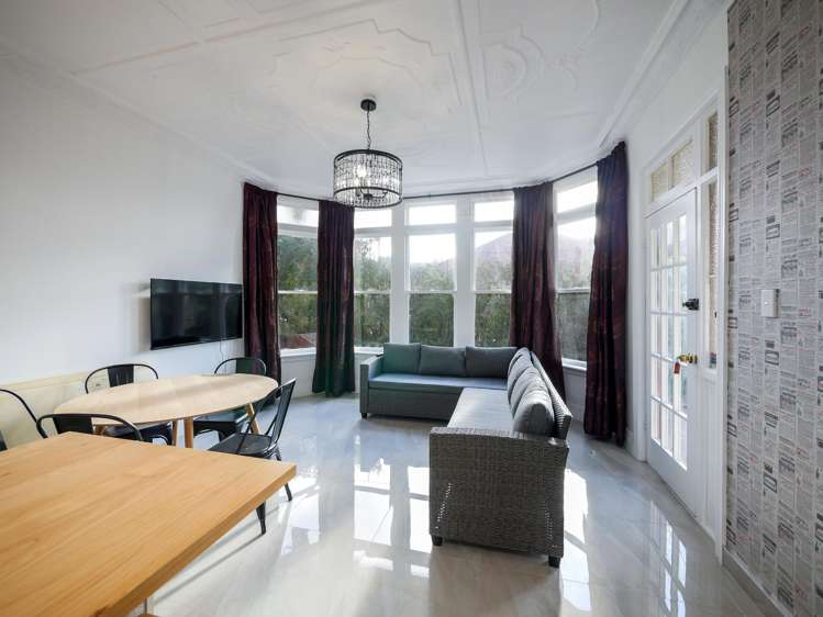 31 Royston Street North East Valley_11