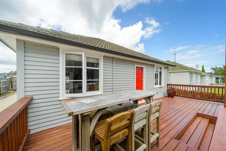 9 Bull Street Bulls_9