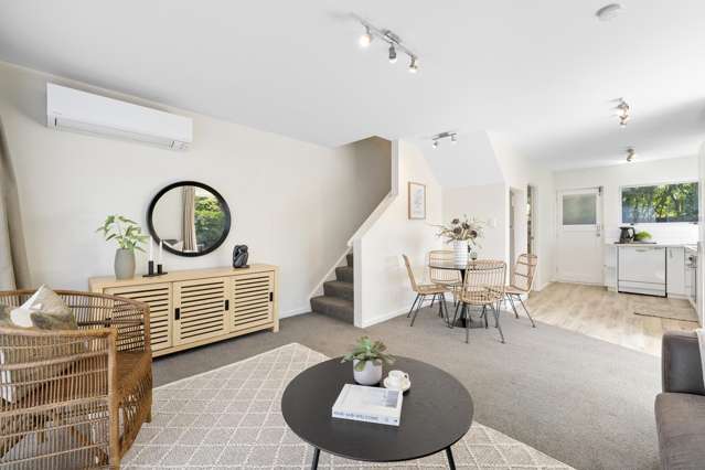 1/34 Holly Road Merivale_1