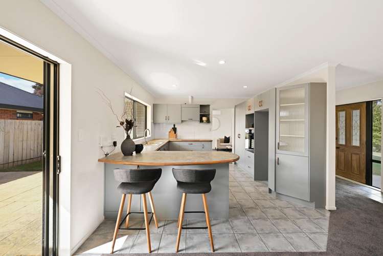 36 Cairns Crescent Rototuna_2