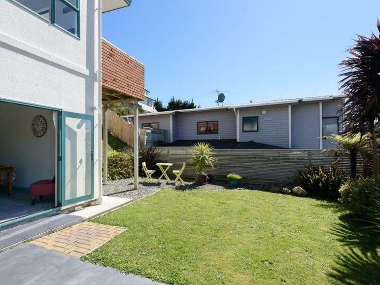 8 Claverton Grove Churton Park_1