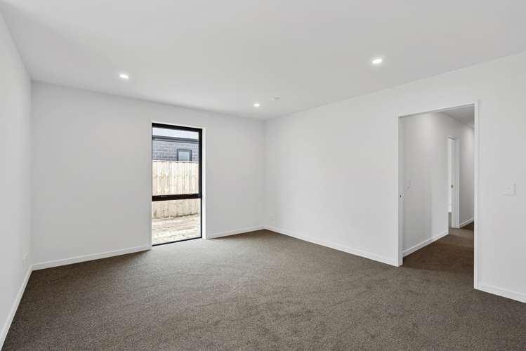 8 Vercoe Street Elgin_21