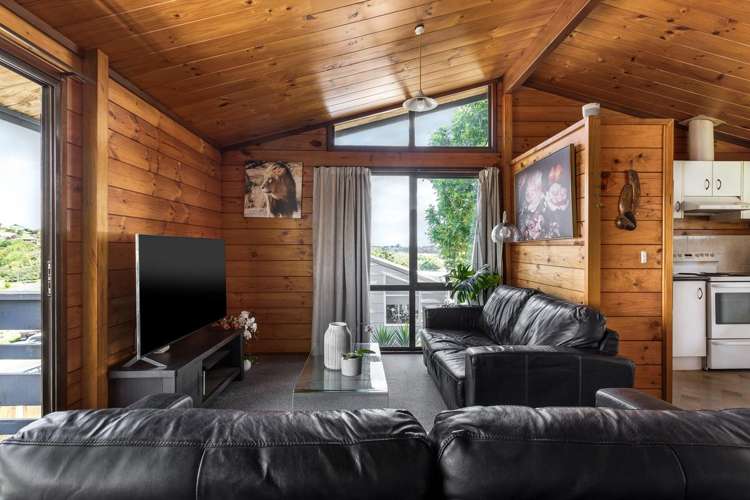 375 Welcome Bay Road Welcome Bay_6