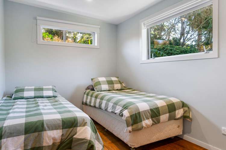 8 Coral Place Matapouri_18