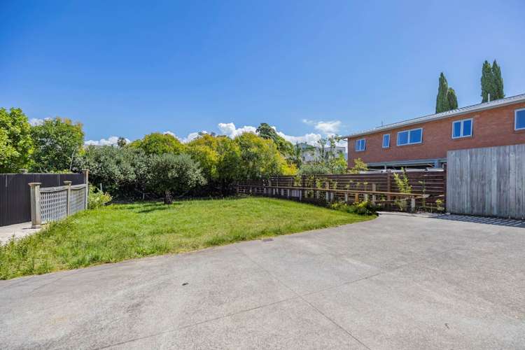 32 Chartwell Avenue Glenfield_17