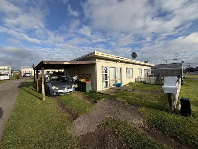 TWO BEDROOM FLAT / GOOD LOCATION