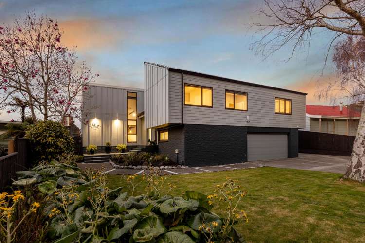 7 Kew Grove Raumati Beach_1