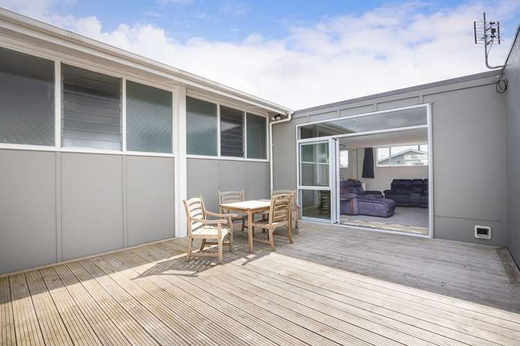 78 Broadway Waitara_2