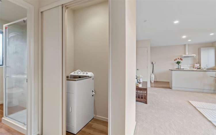 3 Cris Lodge Courts Hornby_14