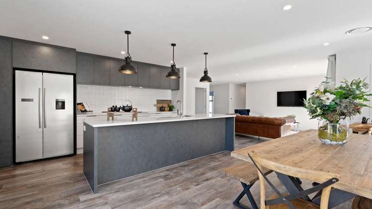 255 Parklands Avenue Taranaki_5