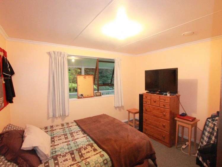 71 Holmwood Road Kaitoke_8