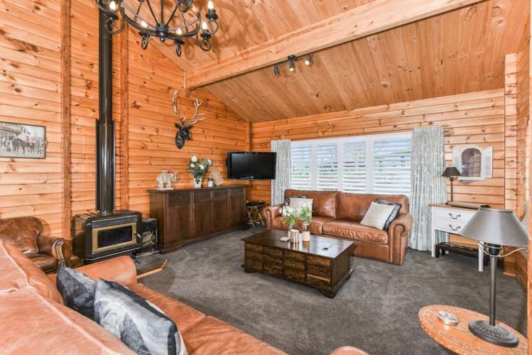 36 Henson Road Whitford_13