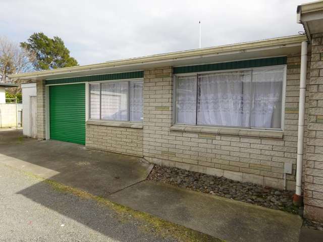 Williams Street , Mahora