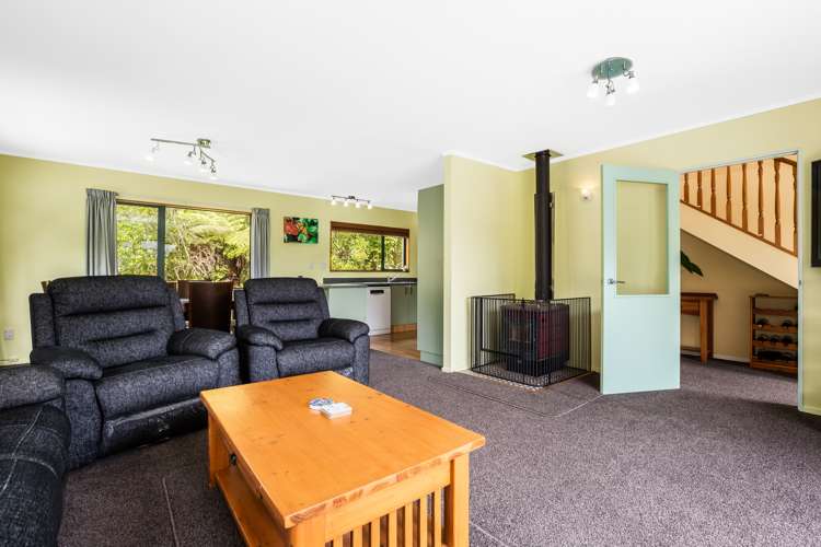 56 Elmslie Road Pinehaven_7