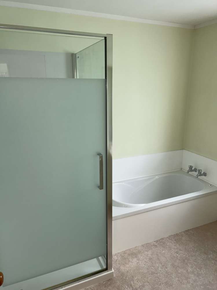 27C Renwick Place 10811_5