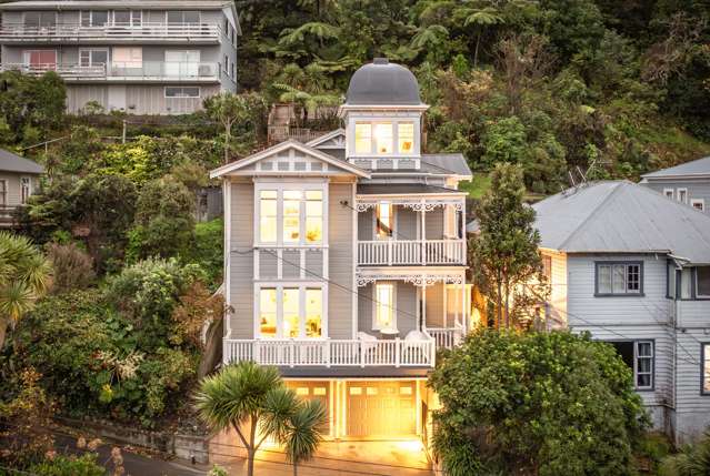 EDWARDIAN ELEGANCE, CITY-FRINGE EASE!