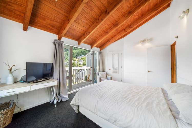 18b Mackinnon Terrace Fernhill/Sunshine Bay_7