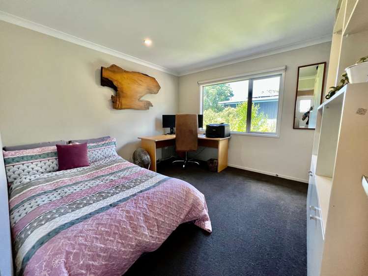 2b Puka Place Raglan_9