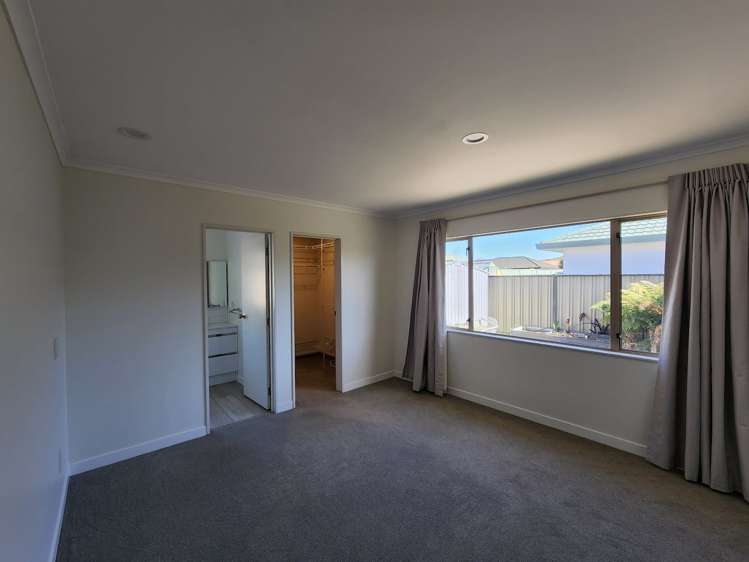 127 Ascot Avenue Taradale_8