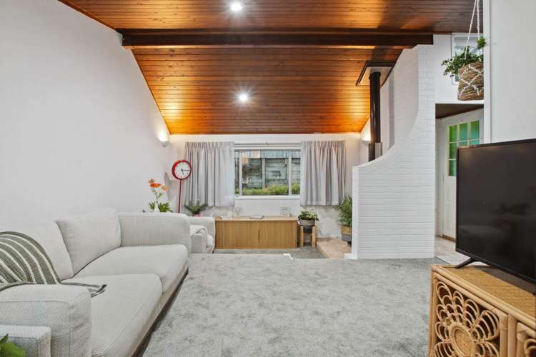 2/21 Howard Road Northcote_27