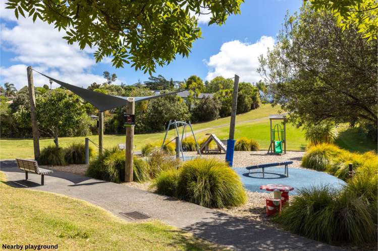 5 Crestview Place Browns Bay_13