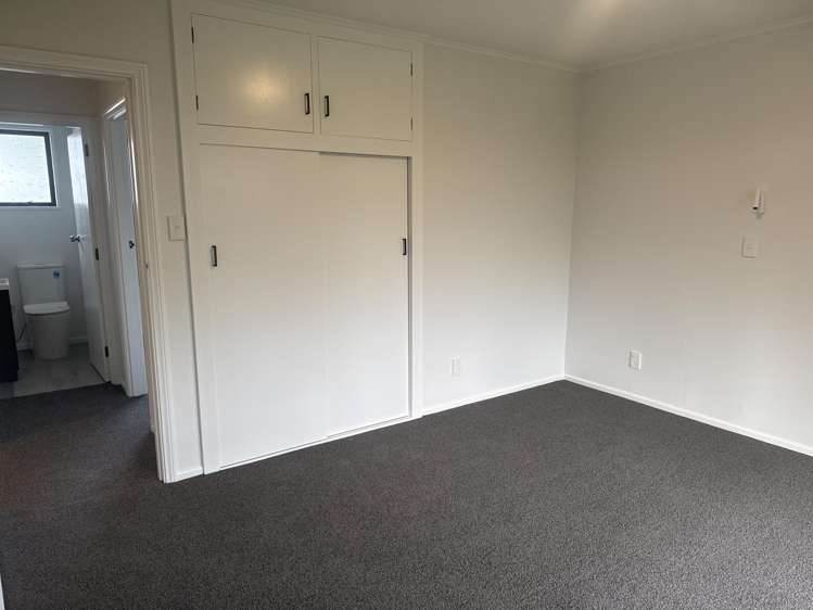 2/260 Moore Street Ashburton_13