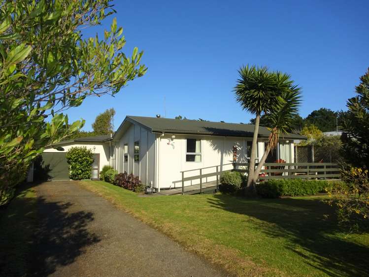 6 Cousins Avenue West Foxton Beach_22