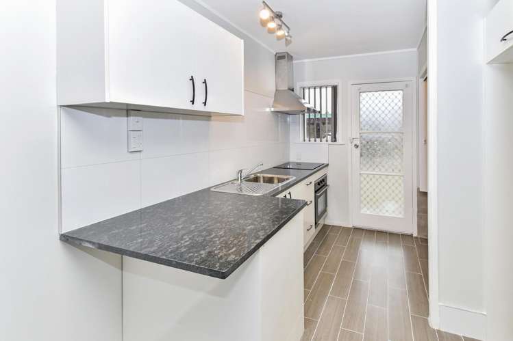 2/3 Ranfurly  Road_4